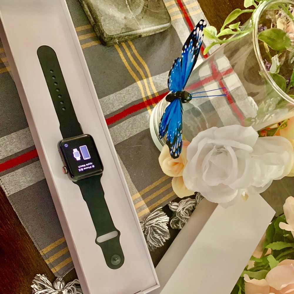 42mm Apple Watch series 3 GPS and LTE